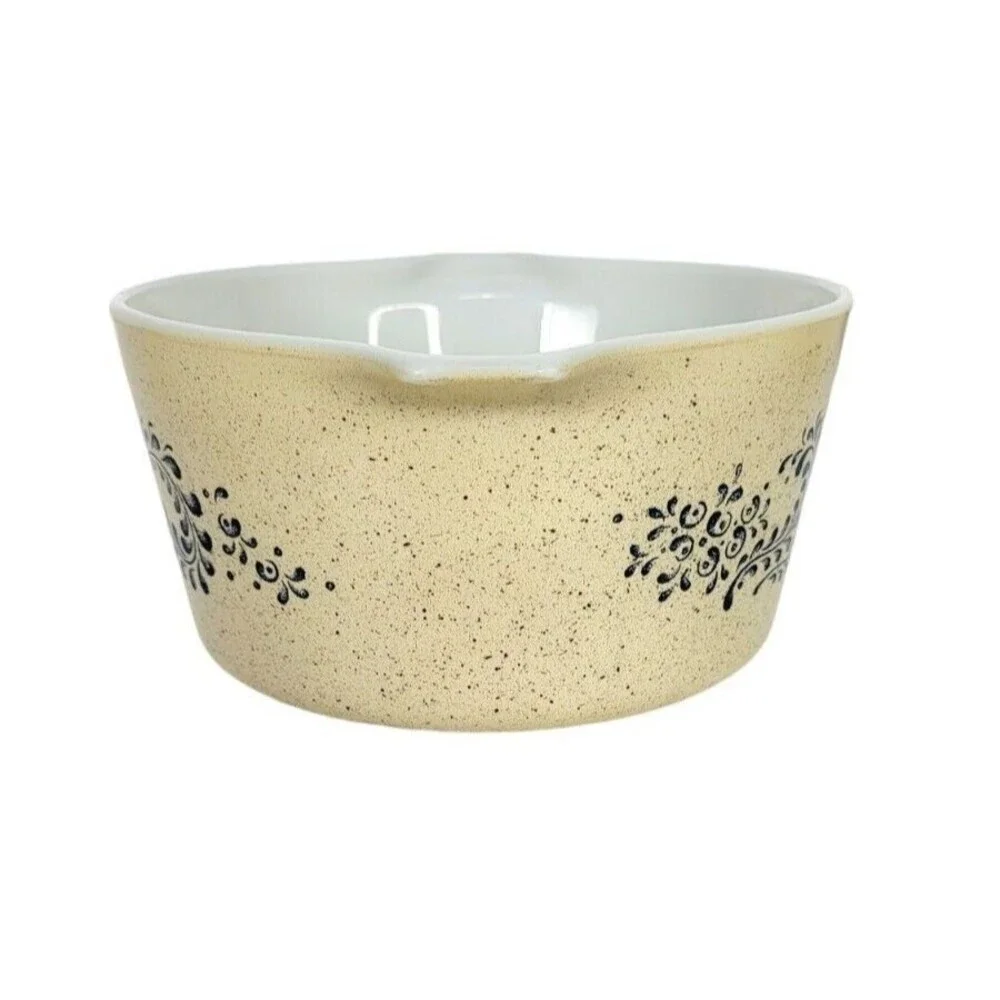 Vintage 70s Pyrex 